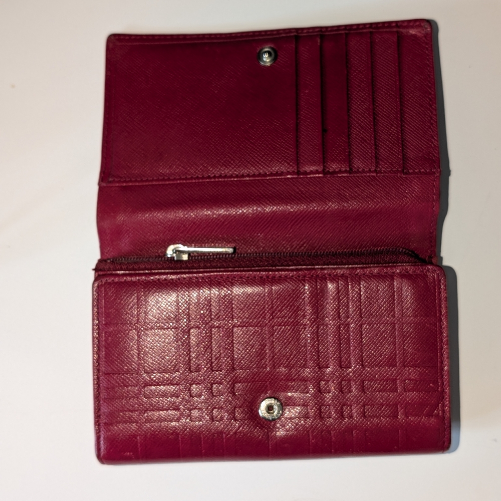 Burberry Red Leather Wallet - Picture 8 of 12